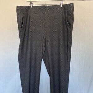 Pull-On Relaxed Taper Studio Luxe Ponte High-Rise Pant